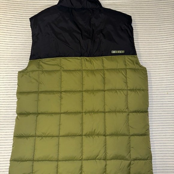 Rip Curl Vest- Like new, only worn once - Picture 3 of 5